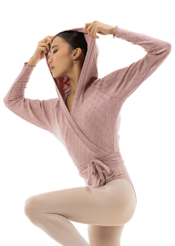 Theodora, Genser med hette og omslag 